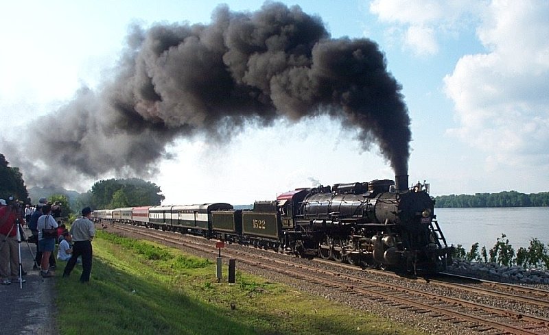 1522 photo run at Hannibal. Photo by George Rees. All rights reserved.